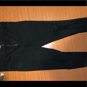 Jeans with distressed knees